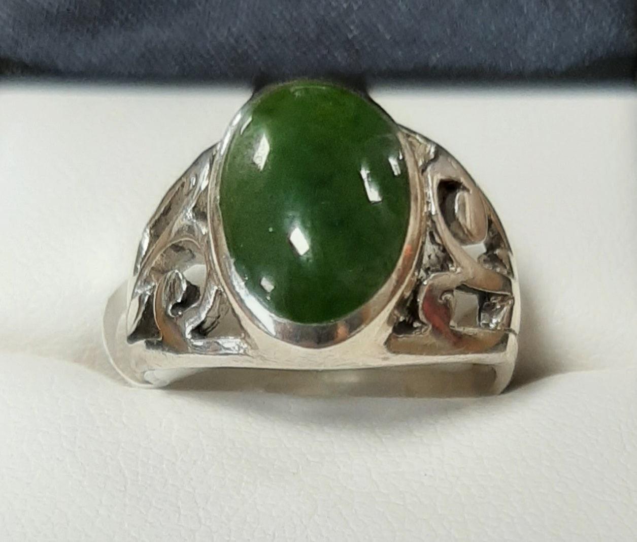 Mana NZ Greenstone ring
