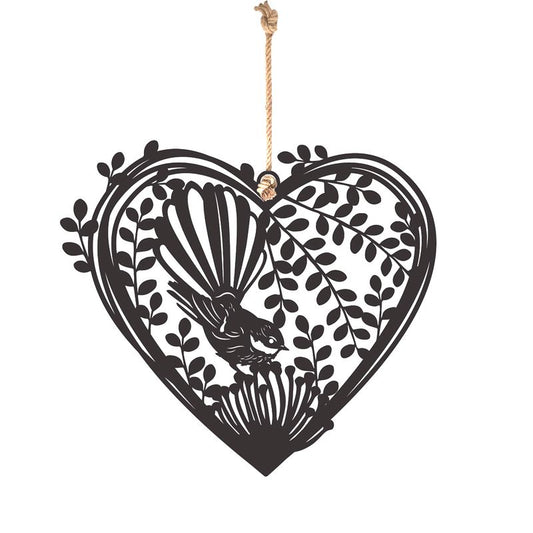 Metal Hanging Heart: Fantail