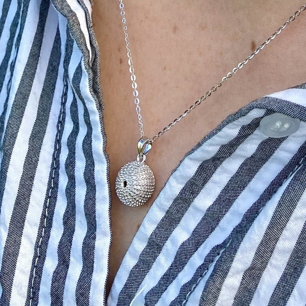 Kina Pendant Necklace