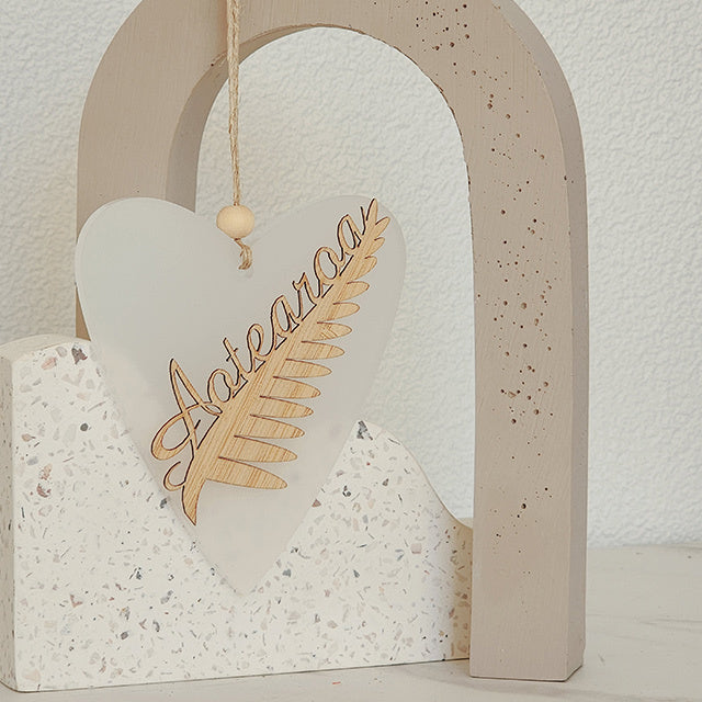 Ornament Heart: Silver Fern Aotearoa