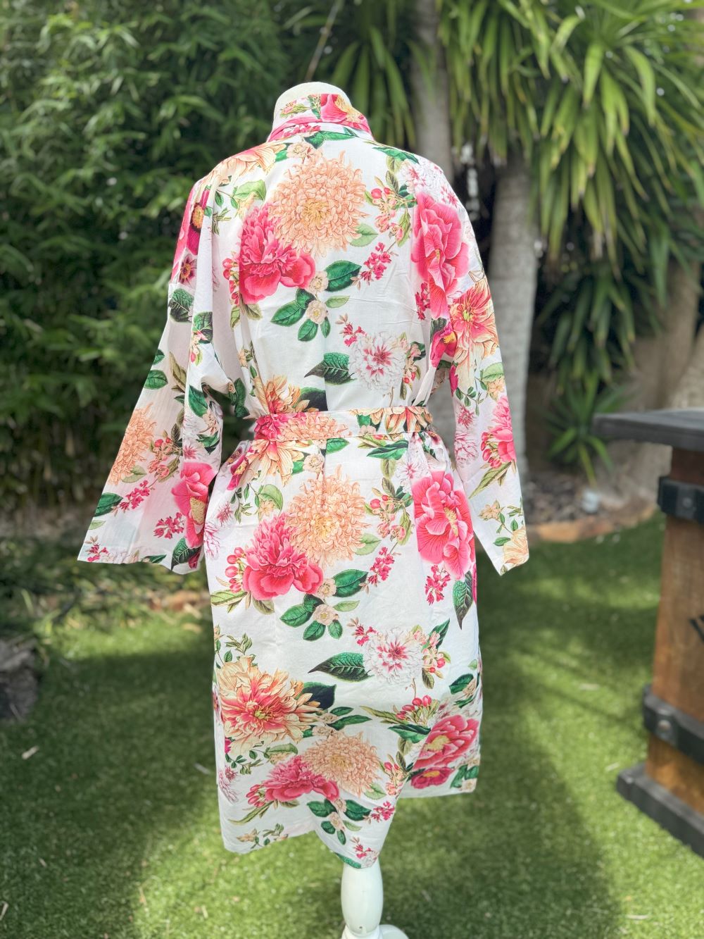 Fleur Kimono Robe - White