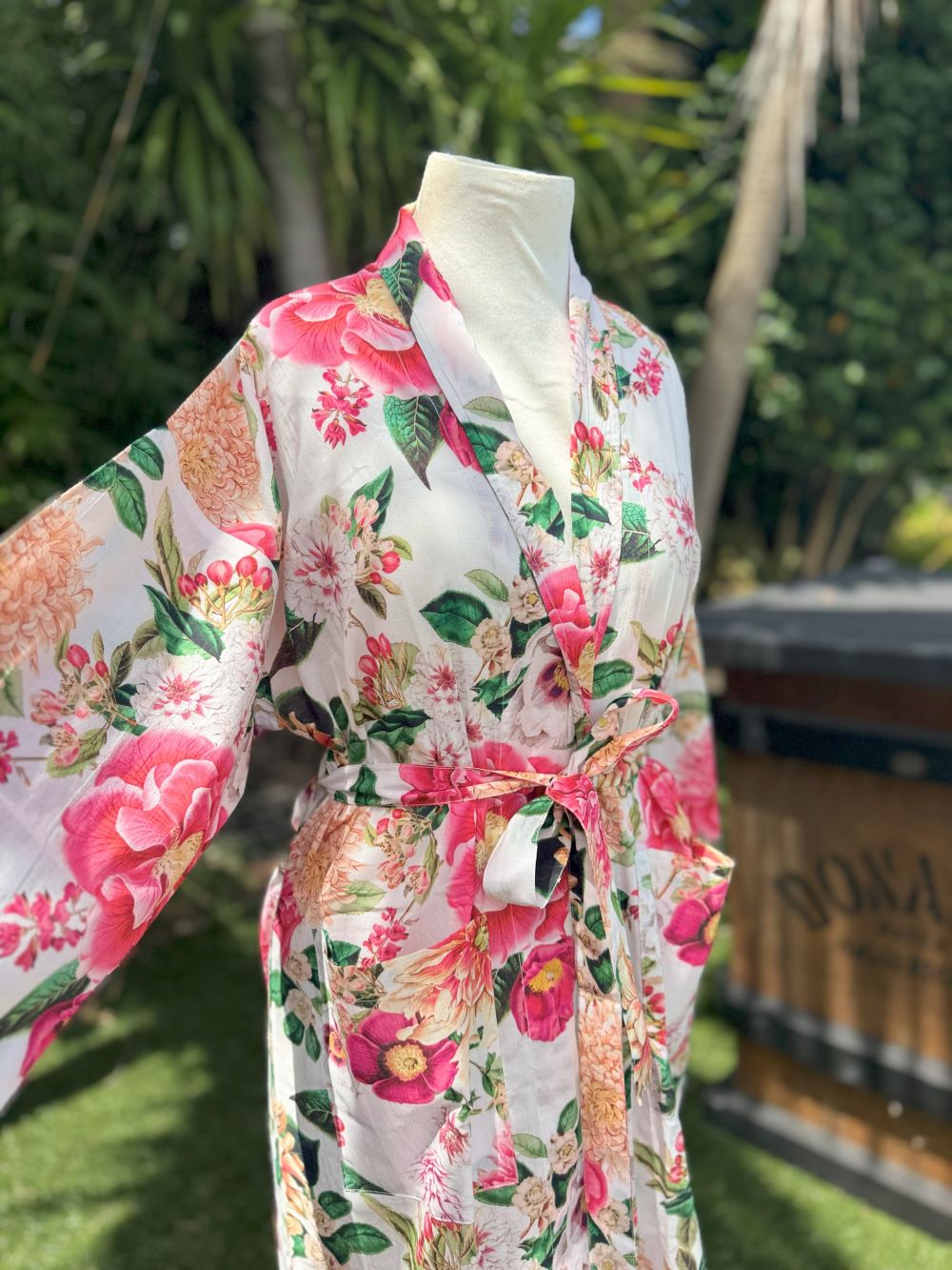 Fleur Kimono Robe - White