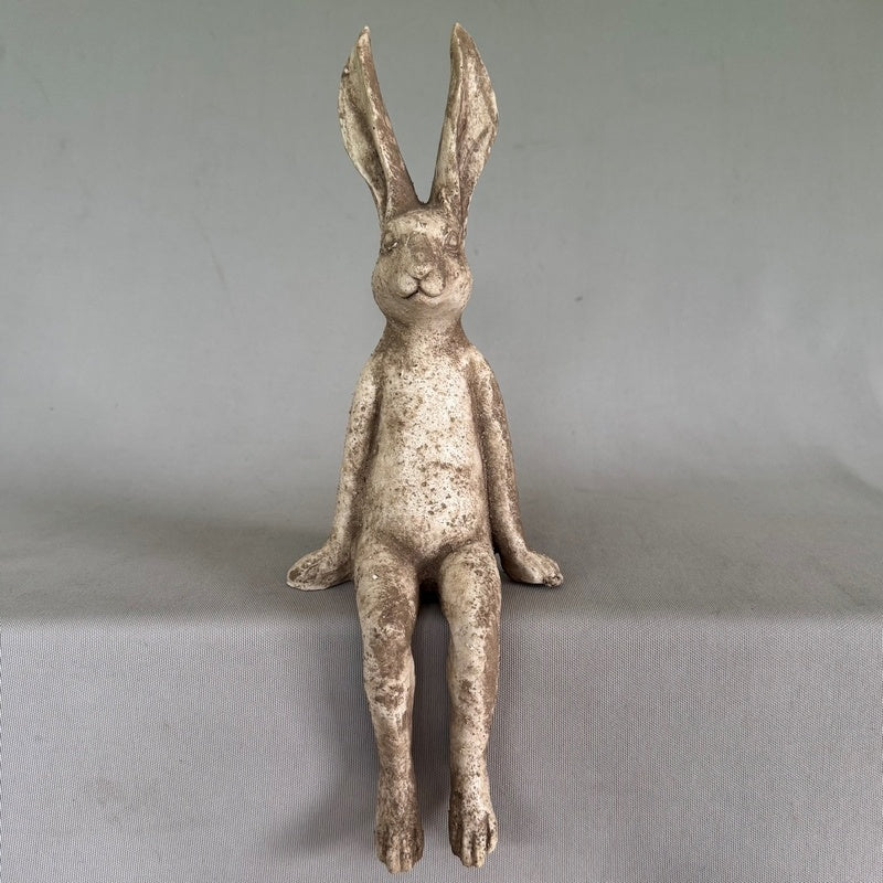 Hare Shelf Sitter