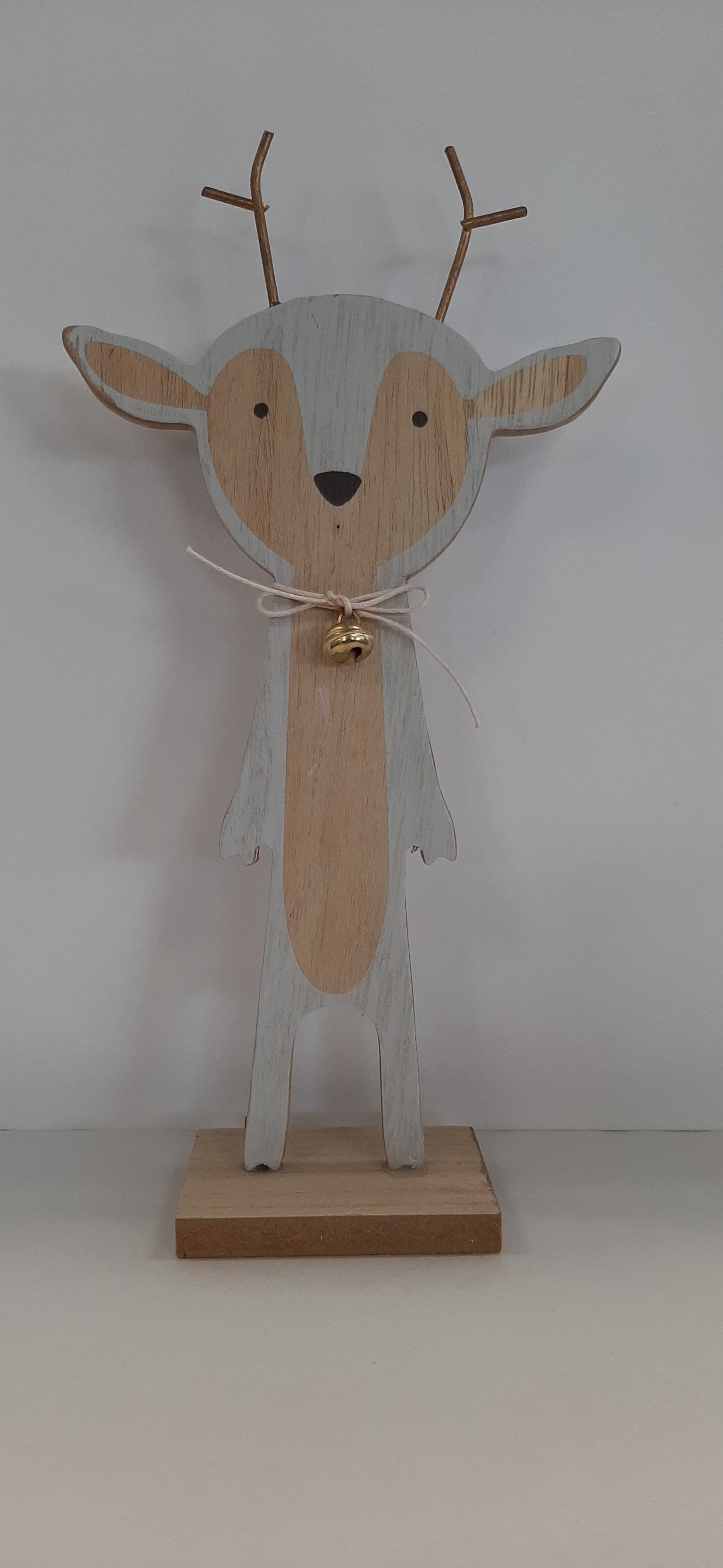 Wooden Christmas Deer With Bell