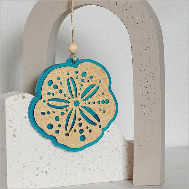 Hanging Ornament: Kina